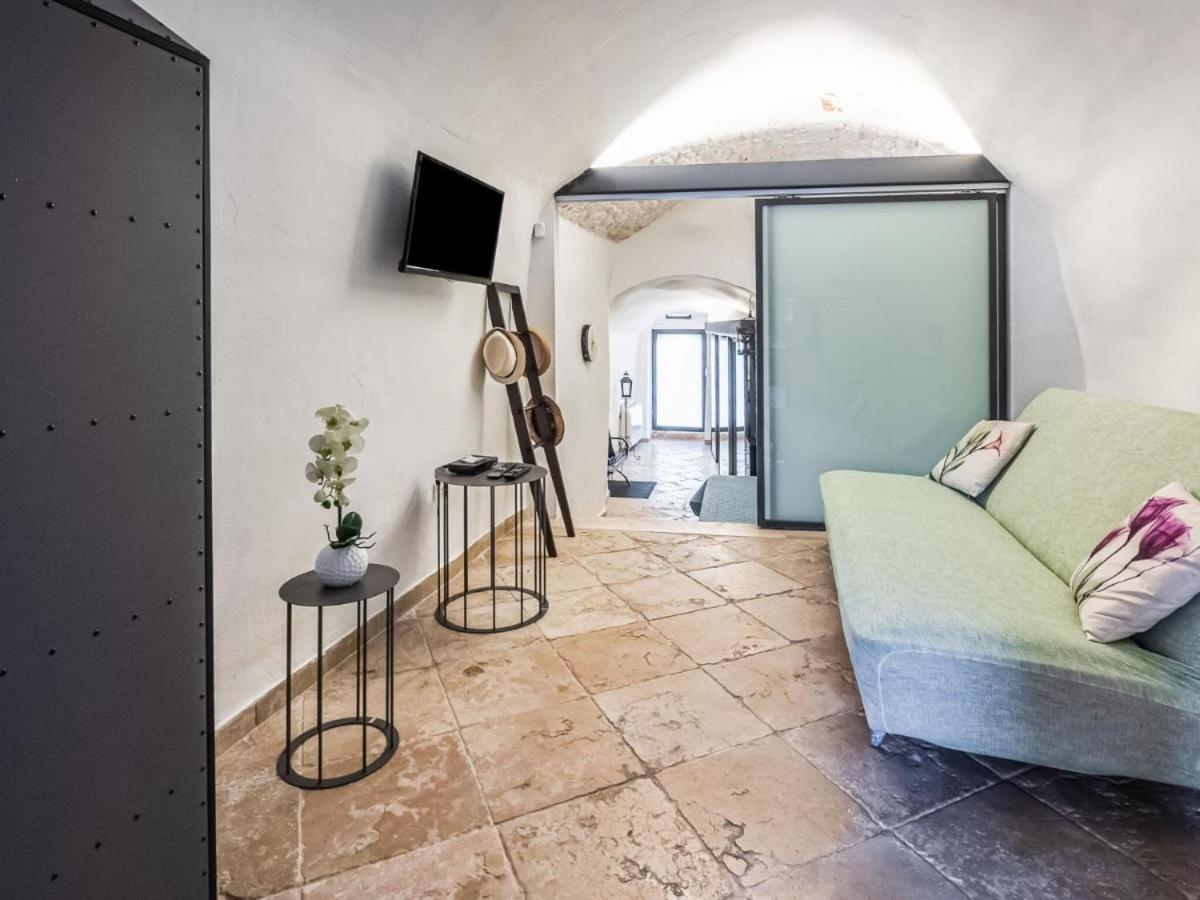 Tuttavia Apartment Ostuni Bagian luar foto